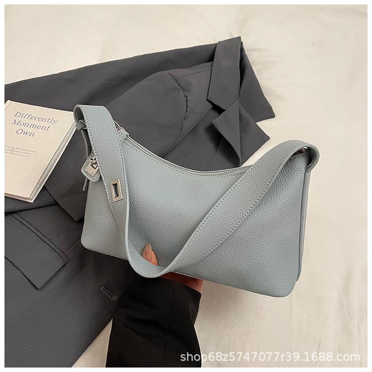 High-end Niche Armpit Bag Women's 2025 Spring New Fashion Trendy Shoulder Bag Simple Casual Commuter Bag