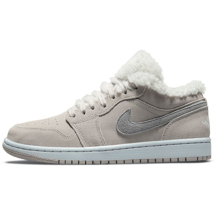Женские кроссовки Air Jordan 1 Low SE Sherpa Fleece Grey College-Grey Particle-Grey DO0750-002