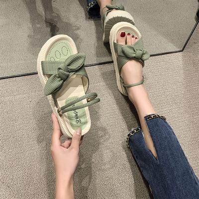 Две сандалии для женской летней носки 2025 новые ins трендовые с юбкой платформа сказочный стиль римские пляжные шлепанцы