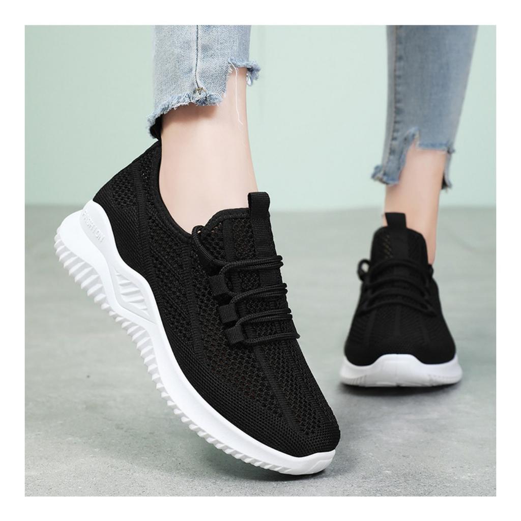 Women's Summer New Single Shoe Lightweight Soft Soled Women's Shoes Mesh Perforated Casual Sports Shoes