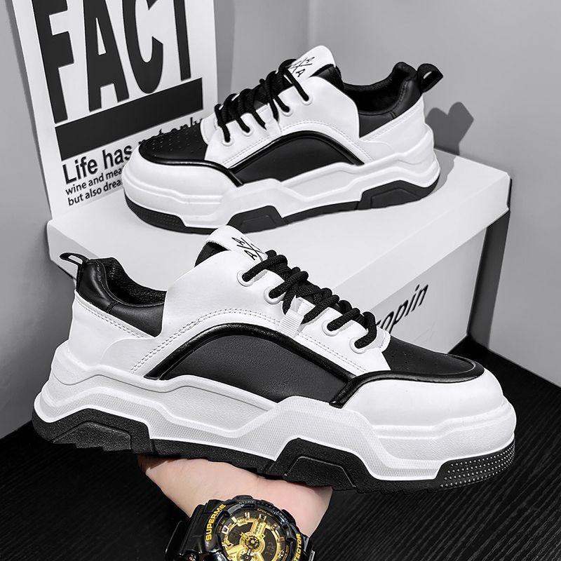 2025 осень мужская обувь новая дышащая маленькая белая обувь мужская трендовая универсальная платформа спортивная повседневная обувь для скейтборда обувь для папы