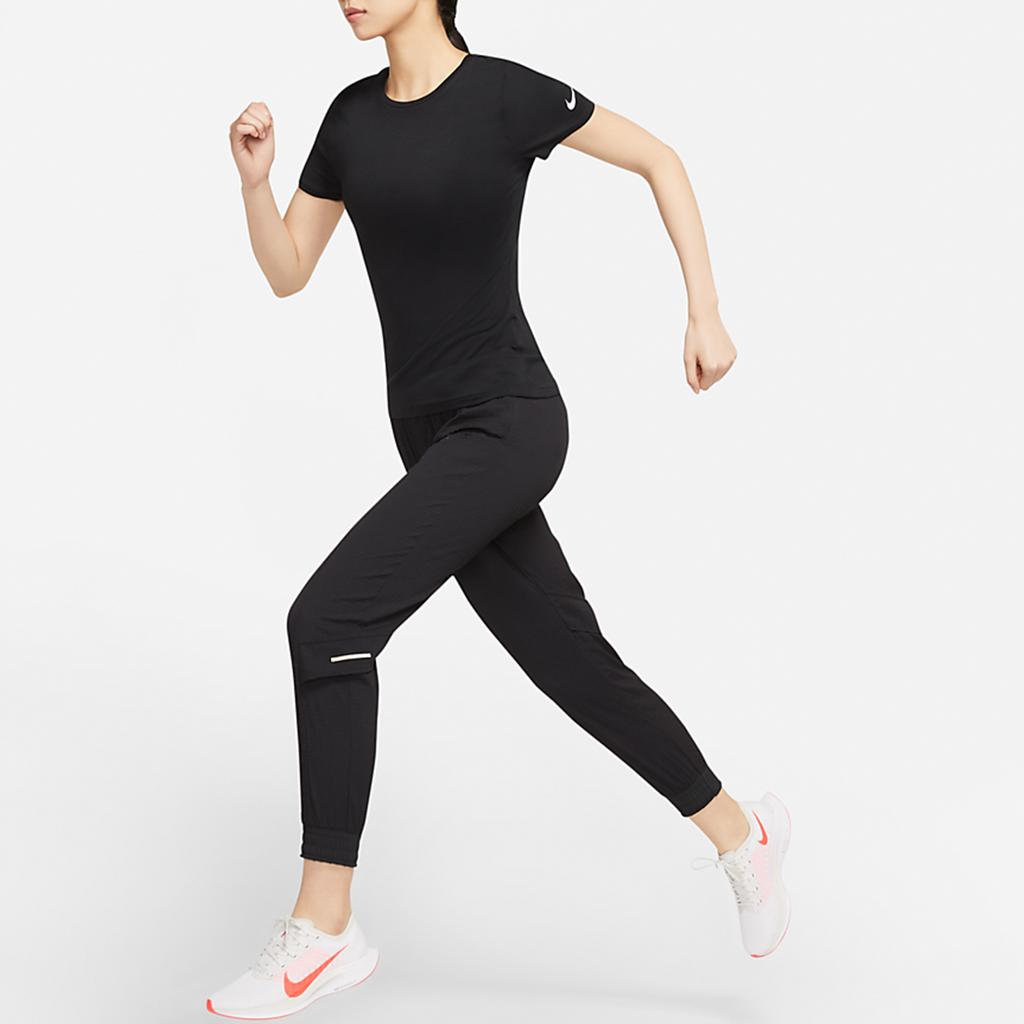 Nike Спортивная футболка с круглым вырезом и короткими рукавами с логотипом, женские топы, черные DJ8519-010