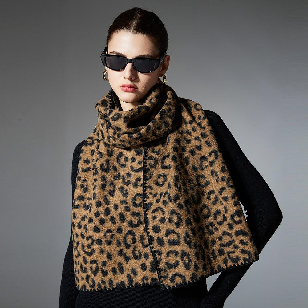 European & American Style Women's Leopard Print Double-Sided Scarf - Autumn/Winter Collection with Finished Edges