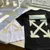 Off-White Лето 2025 года, новая классическая футболка с короткими рукавами и принтом в виде стрелы горячего тиснения, желтой ленты и ткани для мужчин и женщин