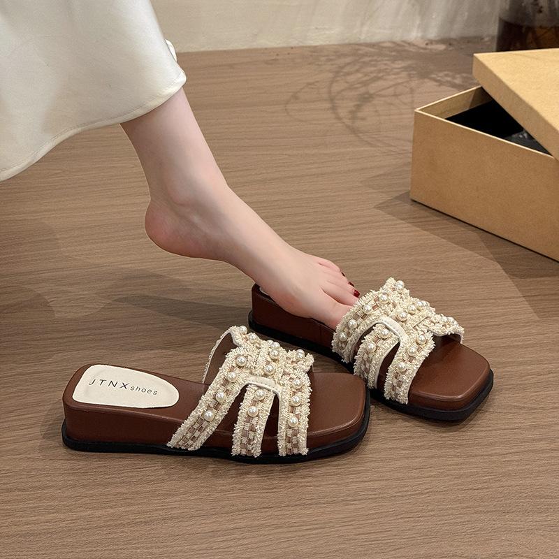 French Thick Heel Cool Slippers Women's Summer Wear 2025 New Small Fragrant Style Fashion Pearl with Skirt Middle Heel One-word Drag