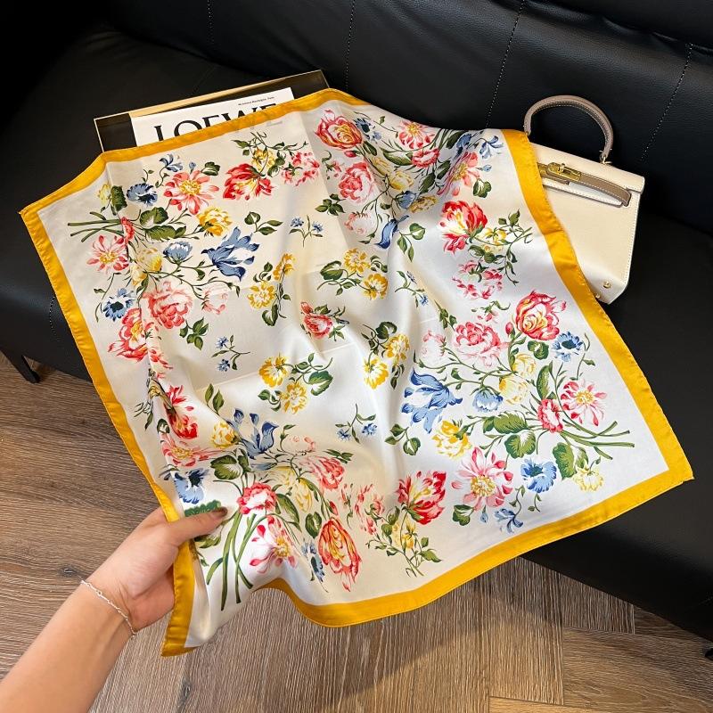 70 Silk Scarves, Square Scarves, High-End Sense, Fashionable And Versatile, Professional Imitation Silk, Small Scarves, Retro Printed Silk Scarves