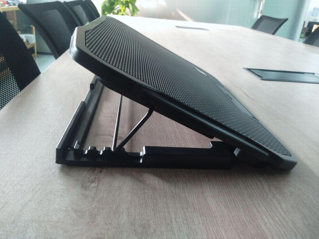 Подставка для ноутбука Nosi с вентилятором