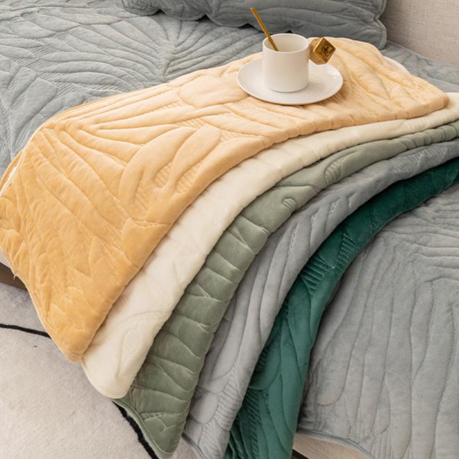 1pc Short Plush Sofa Cover, Sofa Towel Thick Non Slip Sofa Slipcover, Four Seasons General, Furniture Protector For Bedroom Office Living Room