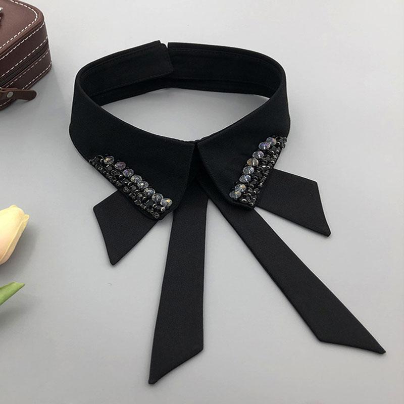 Vintage Embroidery Fake Collar For Women White Lace Hollow False Detachable Collar Lapel Shirt Tie Necklace Clothes Accessory