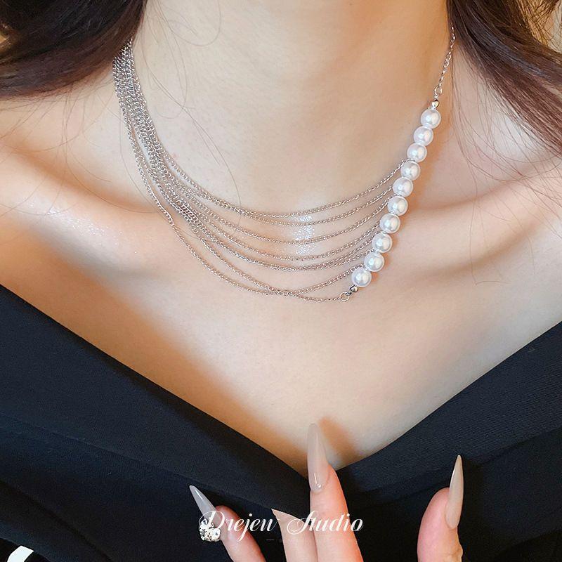 Korean temperament love butterfly pearl fringed necklace fashion collarbone chain versatile item decoration