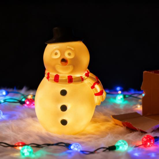 USB Powered Snowman Night Light Cute Christmas Desk Lamp with Warm Glow Holiday Decor for Office Bedroom