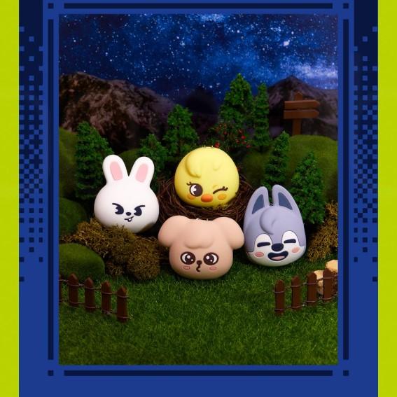 Bandai Tamagotchi Nano Straykids X SKZOO