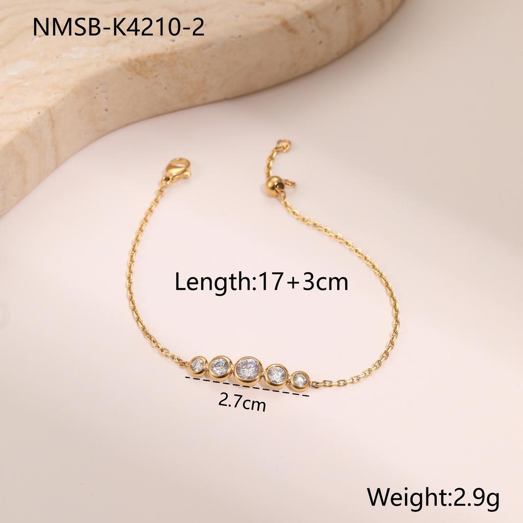 Fashion Versatile Heart Shaped Zircon Bracelet With Round Diamond Accents Elegant Jewelry
