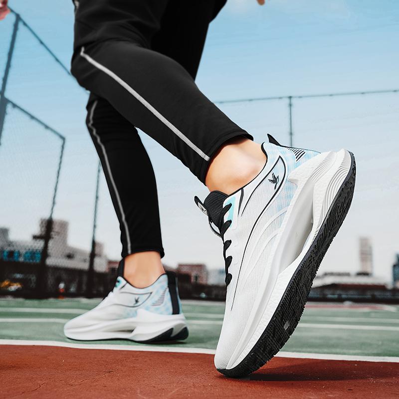 Модная мужская дышащая сетчатая спортивная обувь Летняя нескользящая обувь с мягкой подошвой для улицы Повседневная обувь для бега Студенческие легкие кроссовки Обувь для ходьбы