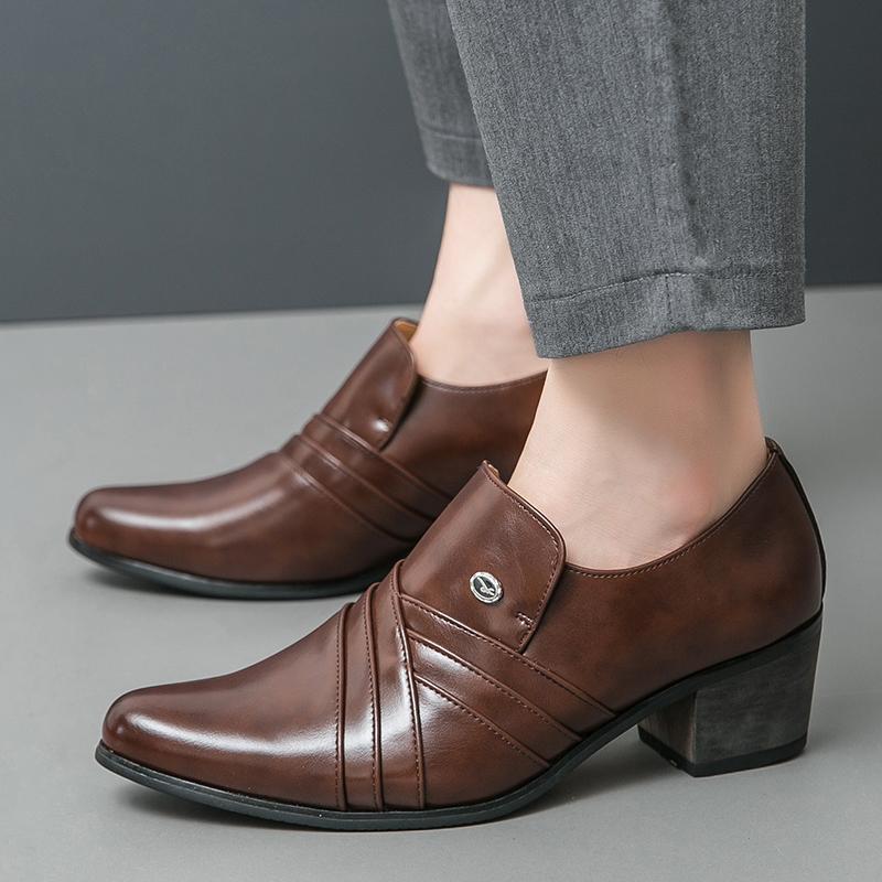 Туфли на высоком каблуке для мужчин из искусственной кожи с острым носком для свадебного банкета, формальная модная обувь для парикмахеров