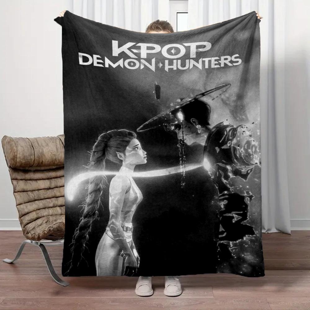 1Pc K-POP HUNTR X Print Flannel Blanket, Comfortable for All Seasons, Home Decor, Warmth and Comfort, Perfect for Christmas Gifts821060