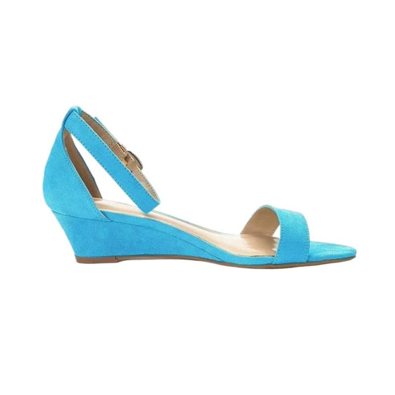 2025 Летние женские босоножки на танкетке на платформе в простом стиле с острым носком на низком каблуке 3 см, бархатные свадебные туфли для вечеринки