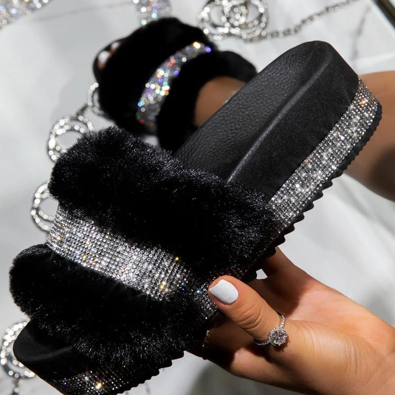 Роскошные дизайнерские женские меховые тапочки со стразами на платформе, танкетке и каблуке, однотонные пушистые шлепанцы, сексуальная обувь на открытом воздухе, женская оптовая продажа