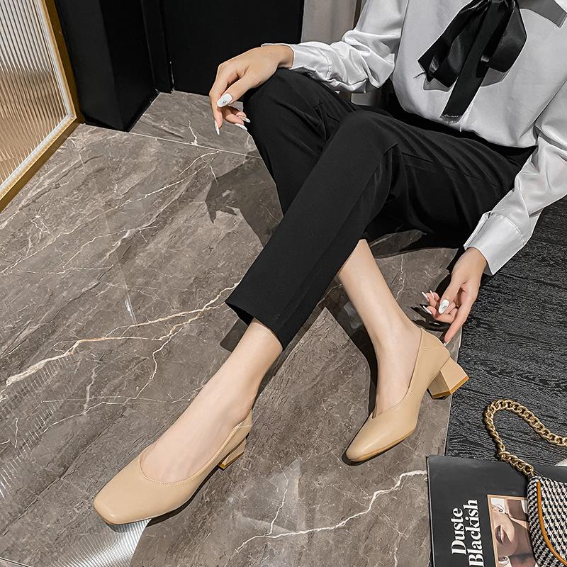 Весна 2024 года, новые женские туфли на толстом каблуке с квадратной головкой и неглубоким носком, средний каблук, одинарные туфли