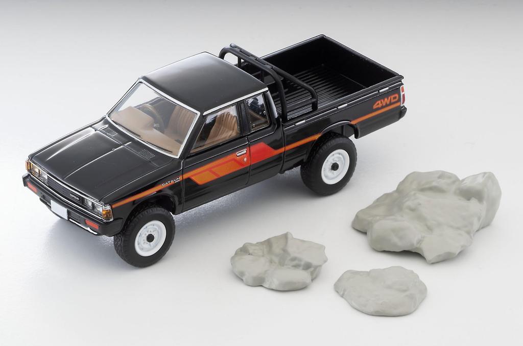 Tomica Limited Vintage Neo Datsun Truck 4WD King Cab AD Black Finished Product LV-N320a