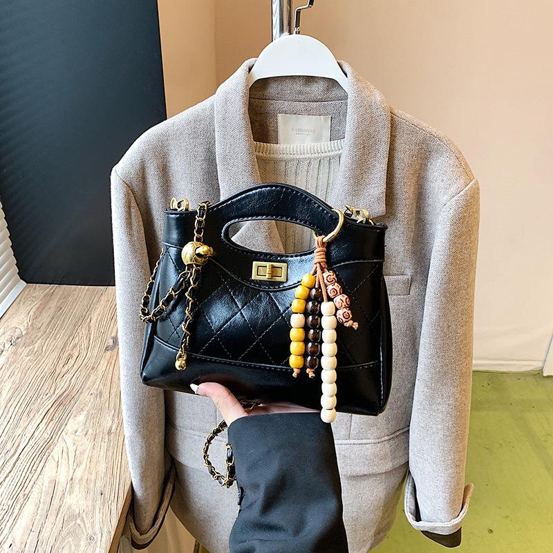 Маленькая сумка из ромбовидной вышивальной нити женская 2025 новая модная контрастного цвета универсальная сумка-мессенджер на цепочке супер огонь портативная маленькая сумка