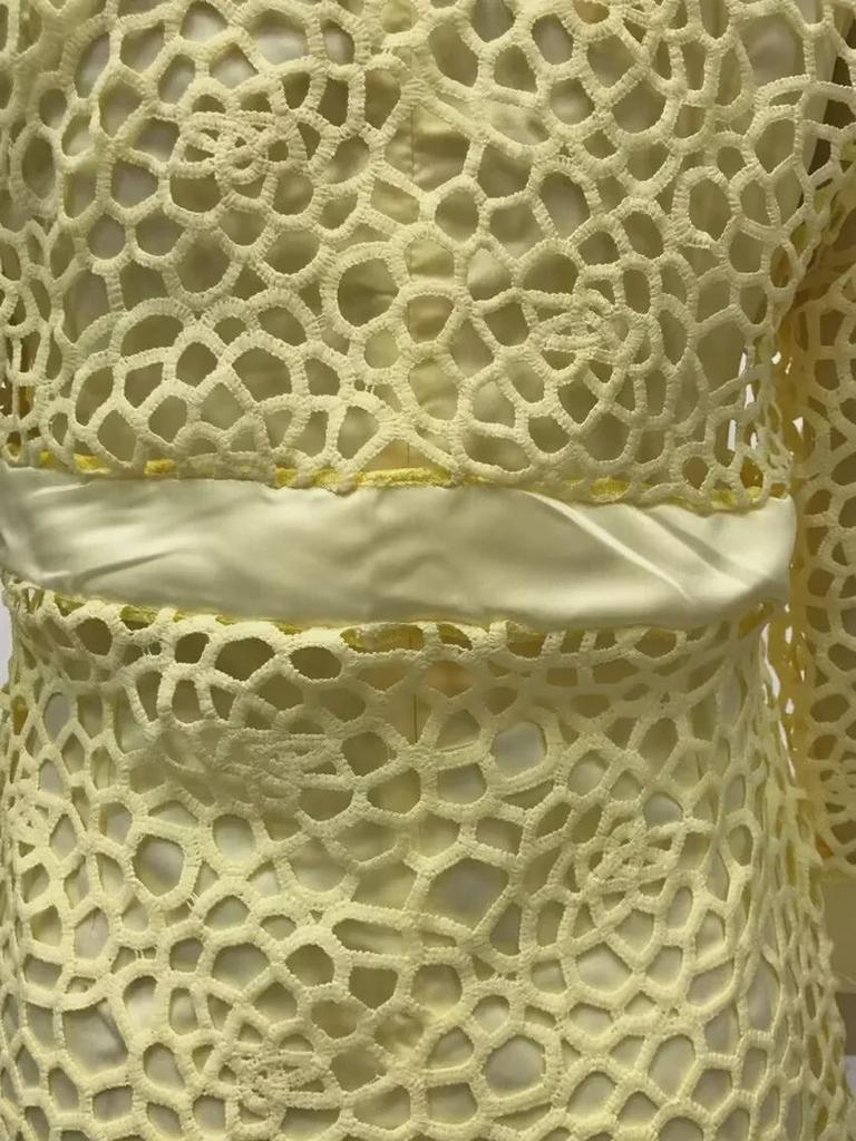 Женский комплект из цветного кружевного кардигана и платья 2025 года - включает два пальто