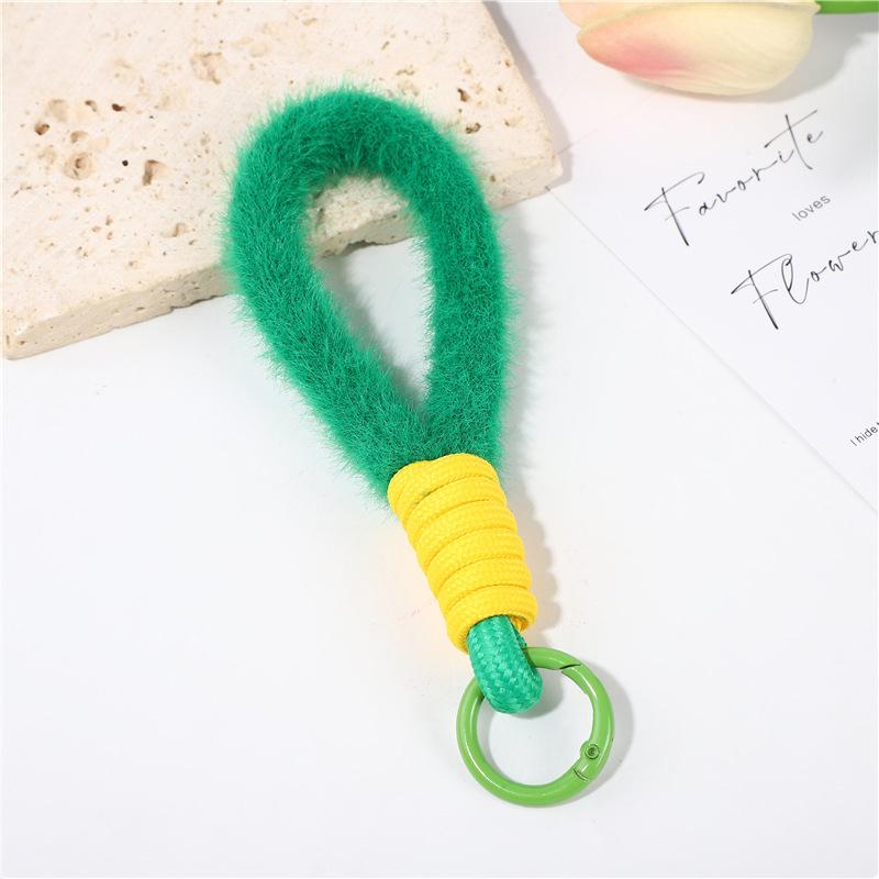 1 шт. плюшевый шнурок-сетка красный автомобильный брелок Ins стиль пушистый ручной шнурок чехол для телефона анти-потеряшка короткая школьная сумка портативный многоцветный