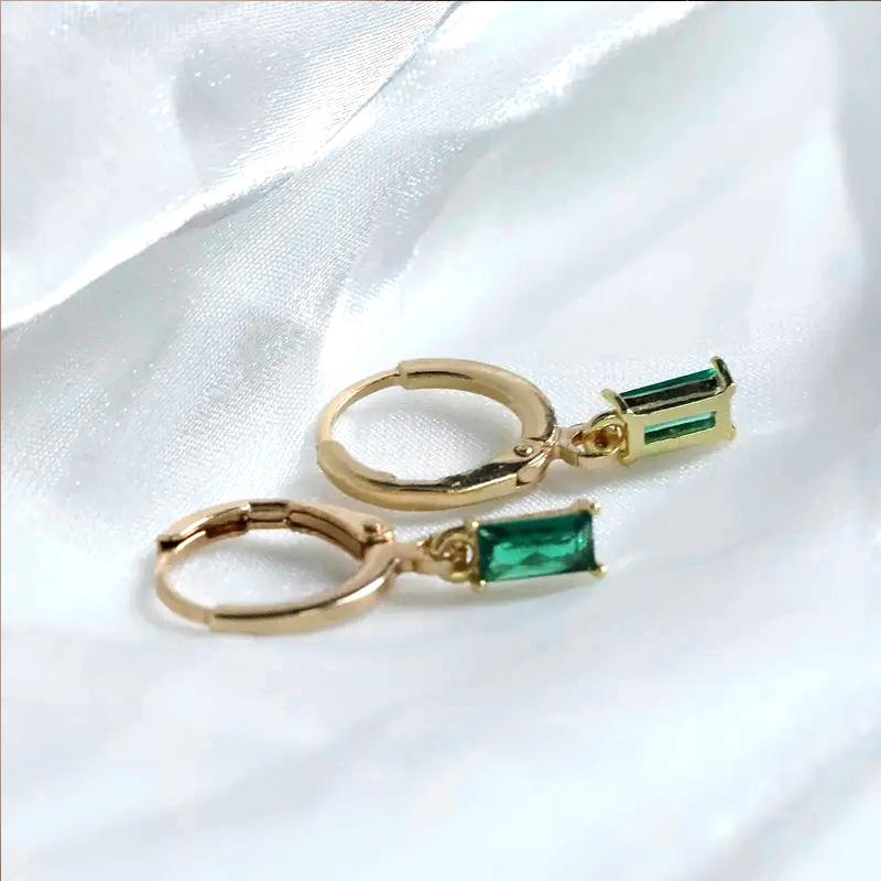 Huitan Trendy and Simple Cushion Earrings for Female Ярко-зеленые циркониевые аксессуары для помолвки Ювелирные изделия для леди
