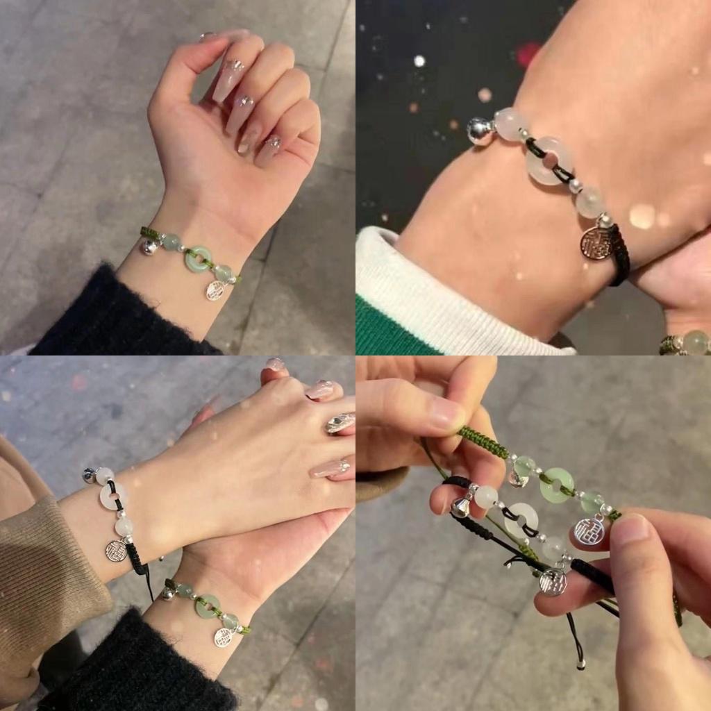 Высококачественный браслет с двойным плетением, подвеской в виде колокольчика удачи и безопасной застежкой. Идеальный подарок для девушки.