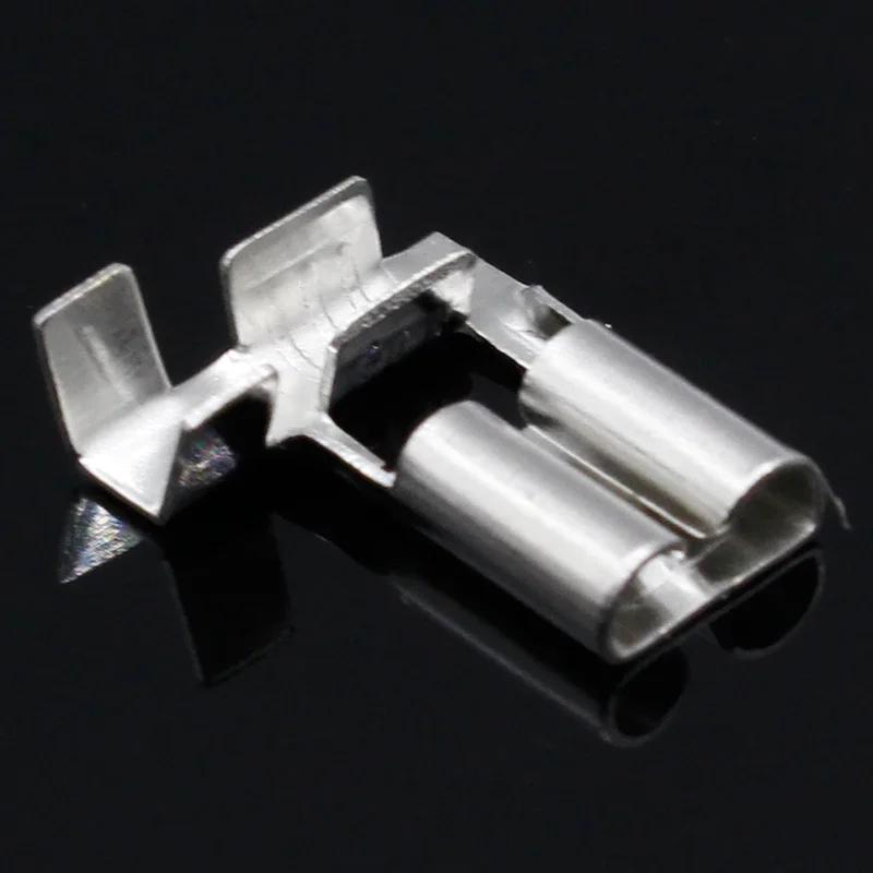 50PCS Auto Standard Middle Fuse Holder White Car waterproof fuse box Fuse Holders1