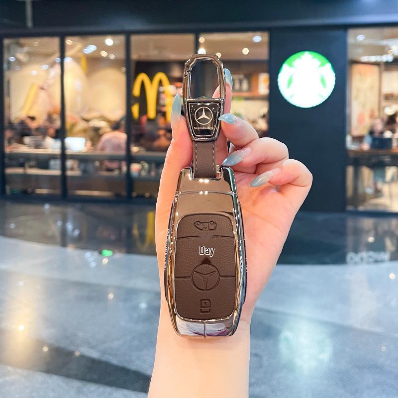 Металлический брелок-чехол для коммерческих фургонов Mercedes-Benz Vito 2.0T 2024 года