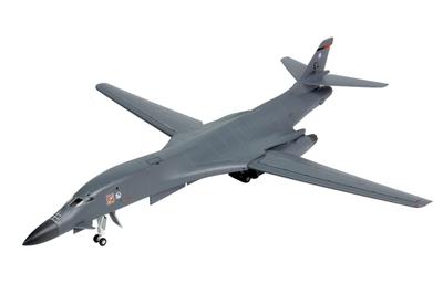Масштаб 1/144, бомбардировщик ВВС США B-1B Lancer, авиабаза Андерсен, Гуам, пластиковая модель AE144-5