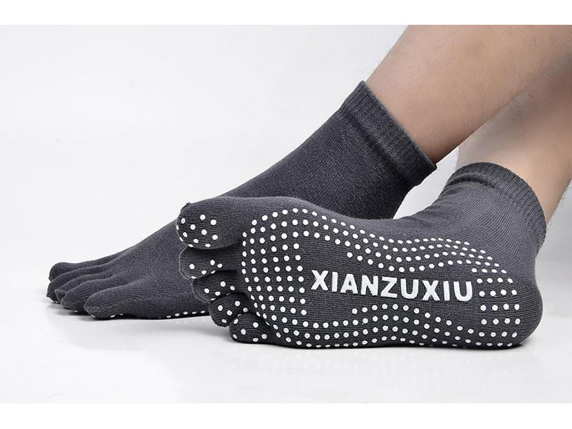 Мужские хлопковые нескользящие дышащие носки для йоги с пальцами - до середины икры, дизайн с пятью пальцами