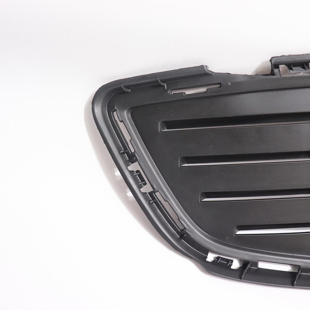 Mercedes-Benz C-Class W205 Решетка противотуманной фары Панель бампера 2058854023