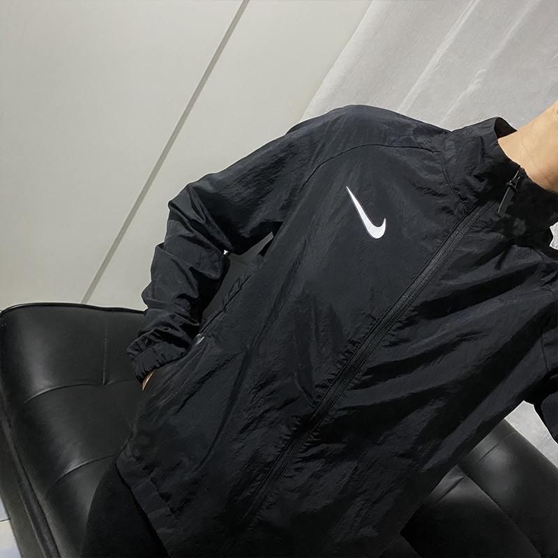 Nike Контрастный цветной фирменный логотип с принтом однотонная куртка с воротником-стойкой женская куртка черного цвета DC3942-010