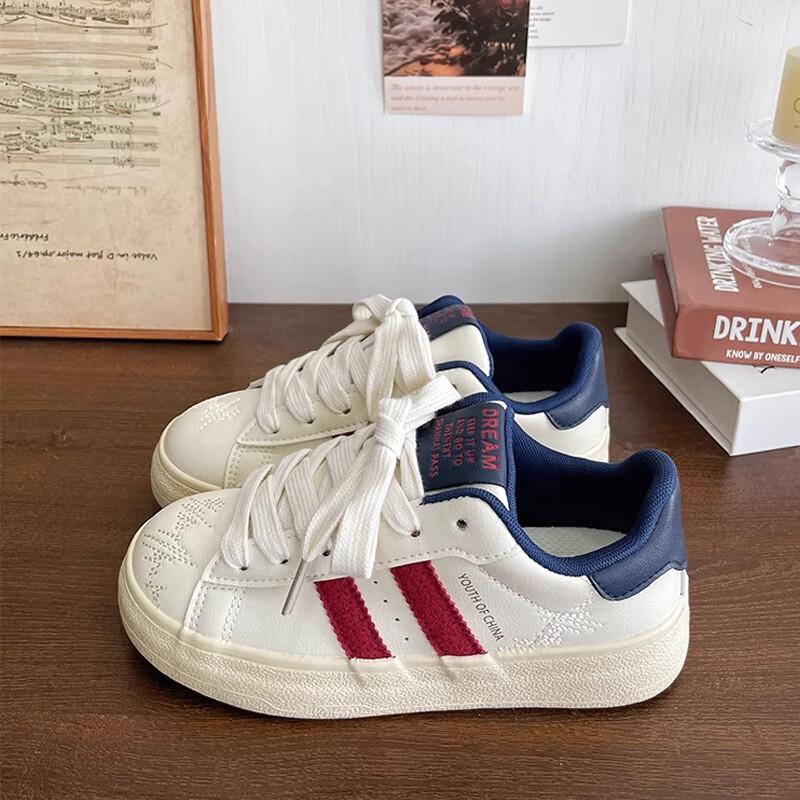 Женская обувь 2025 Весна Новые кроссовки на платформе Дышащая белая обувь Удобные повседневные балетки Нескользящая вулканизированная обувь