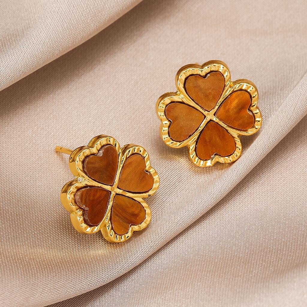 Four-Leaf Clover Women's Earrings Celebrity Temperament Simple Earrings Light Luxury Senior Sense Of Personality Versatile Earrings