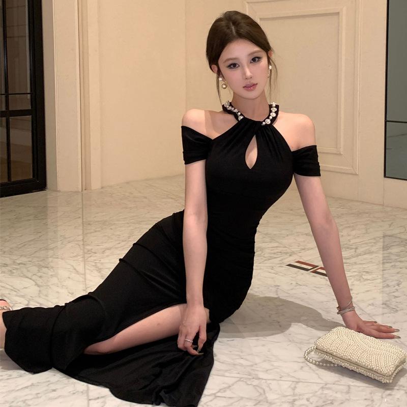 Женское платье с разрезом на французском языке в стиле знаменитости