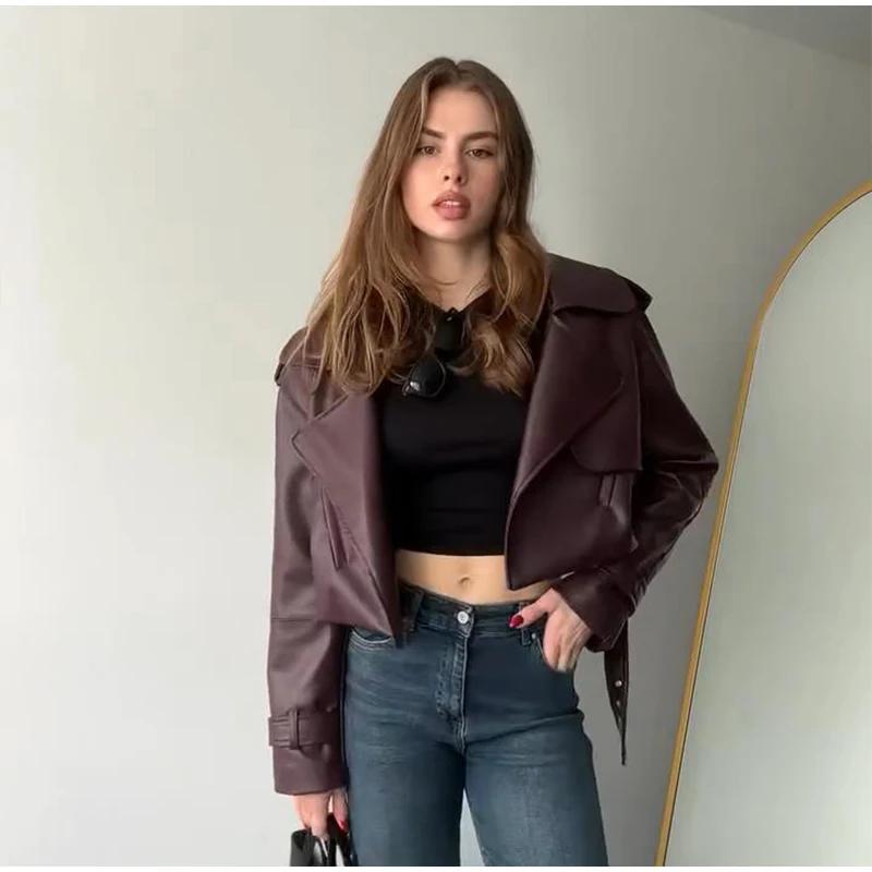 Уличная короткая куртка из кожи бордового цвета с красными карманами и лацканами для женщин, куртка с длинным рукавом, осенняя свободная верхняя одежда для женщин
