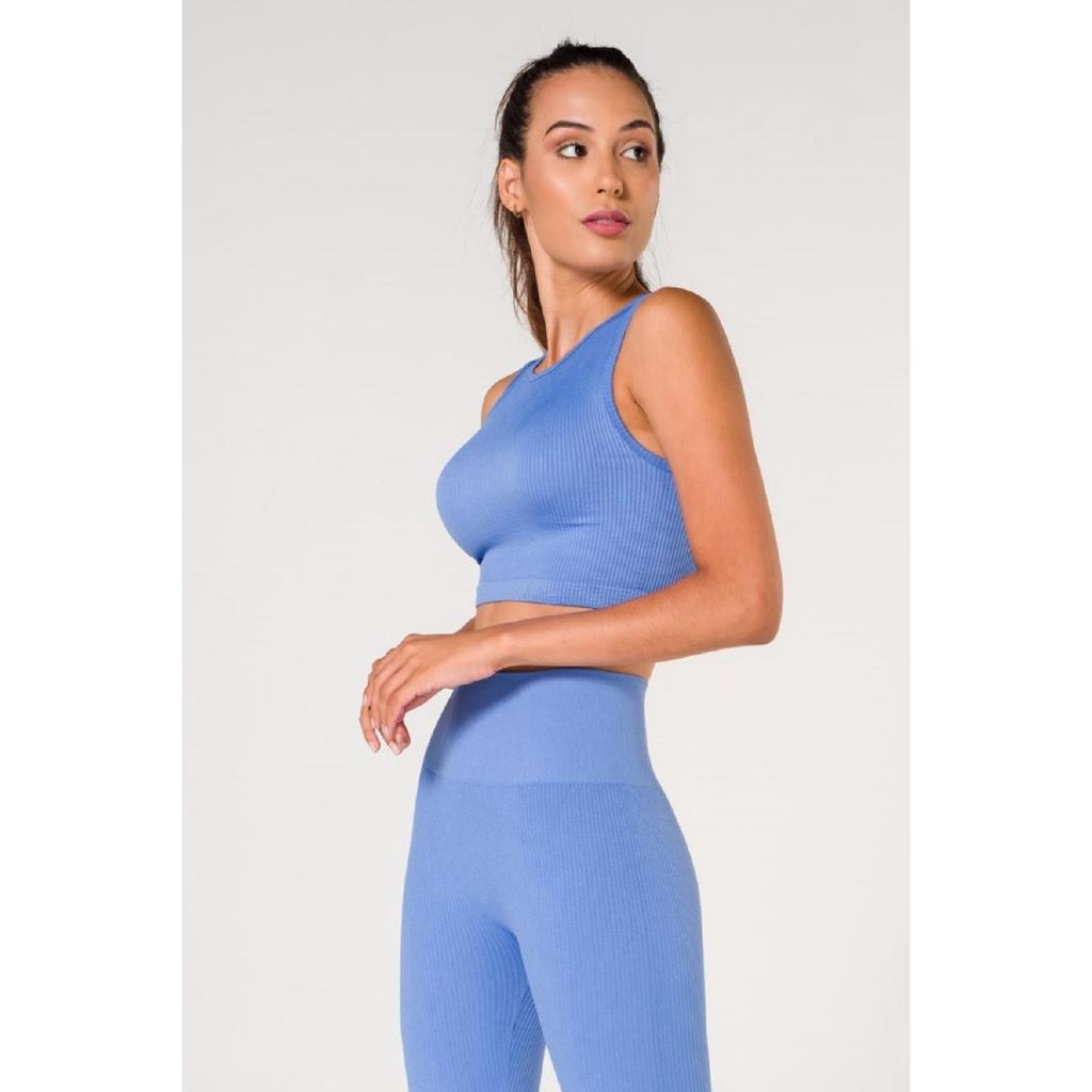 Бесшовный спортивный бюстгальтер в рубчик