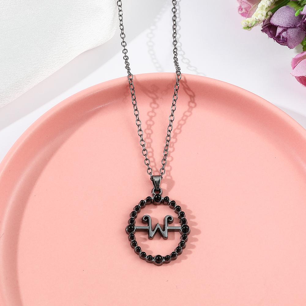 Ожерелье с черными бусинами и буквой W, подвеска на шею, цепочка для женщин и мужчин, готические украшения для вечеринок, аксессуары, подарки