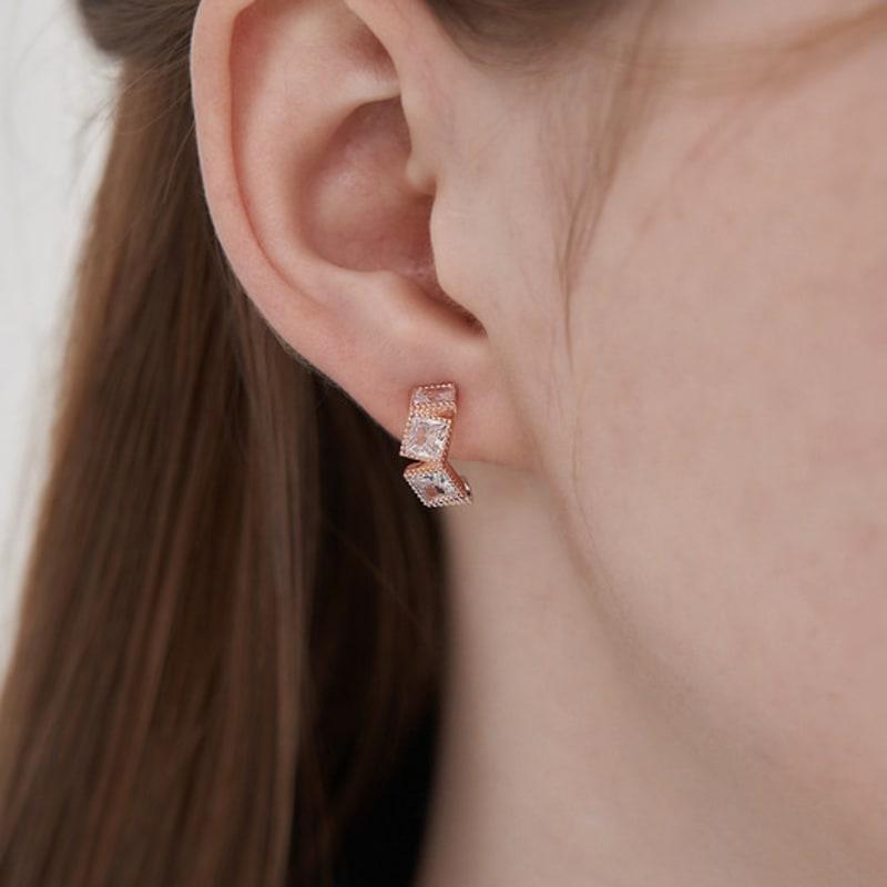 ELLE Jewelry 14K GF Square Carved Two-Pin Earrings ELGPEE543