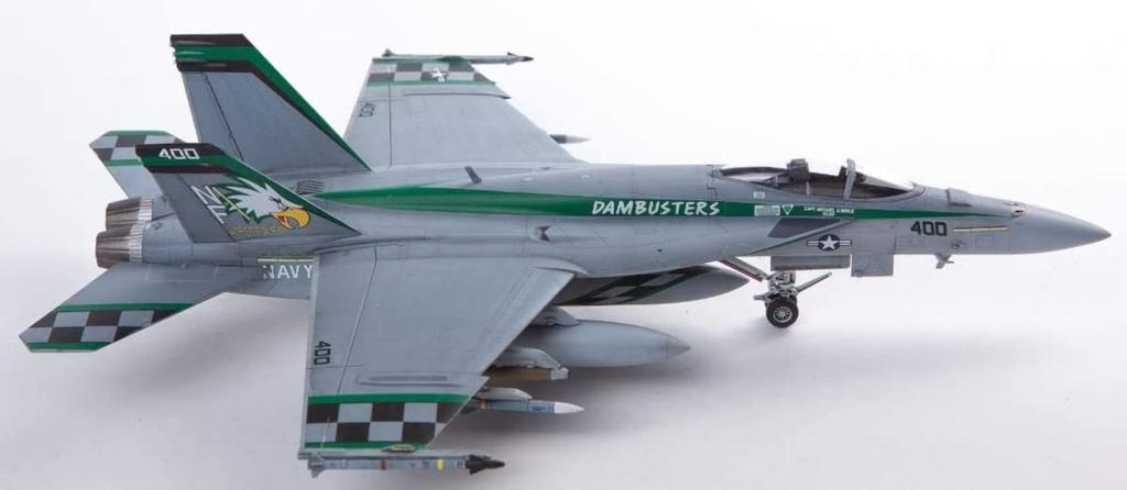 Doyusha Пластиковая модель ВМС США Super Hornet Chippy Ho Пластиковая модель 1/72 Потрясающе! № 7 F/A-18E VFA-195 Цветовая кодировка