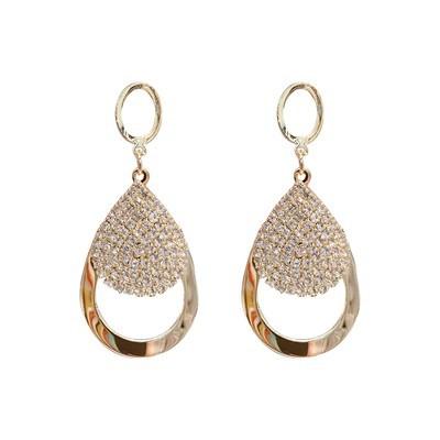 New High-end and Fashionable Water Droplet Earrings with Feminine Temperament and Versatile Internet Famous Earrings and Accessories