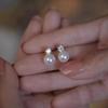 Серьги-гвоздики из пресноводного жемчуга в стиле королевской супруги 2025 года – Новый дизайн High-End в стиле легкой роскоши