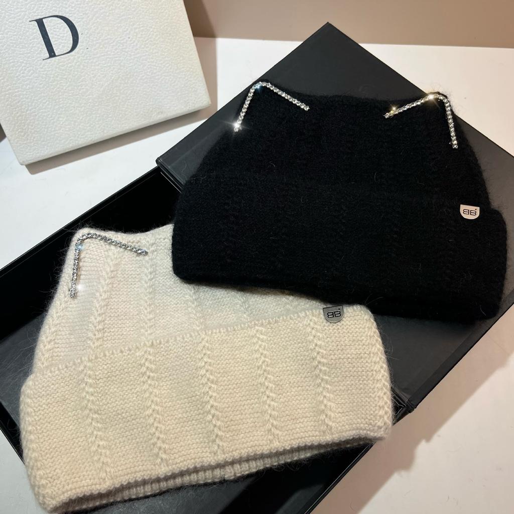 Paris Design Personality Niche Cute Ears Knitted Hat Russian Winter Outdoor Warm Rabbit Hair Hat