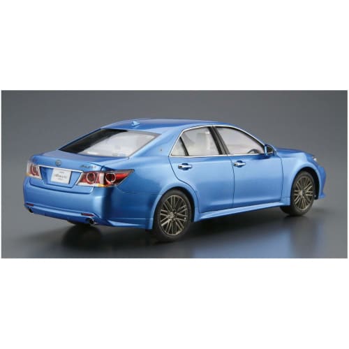 Aoshima Bunka Kyozai 1/24 Scale The Model Car Series No. 42 Toyota GRS214/AWS210 Crown Athlete G 2015 Plastic Model