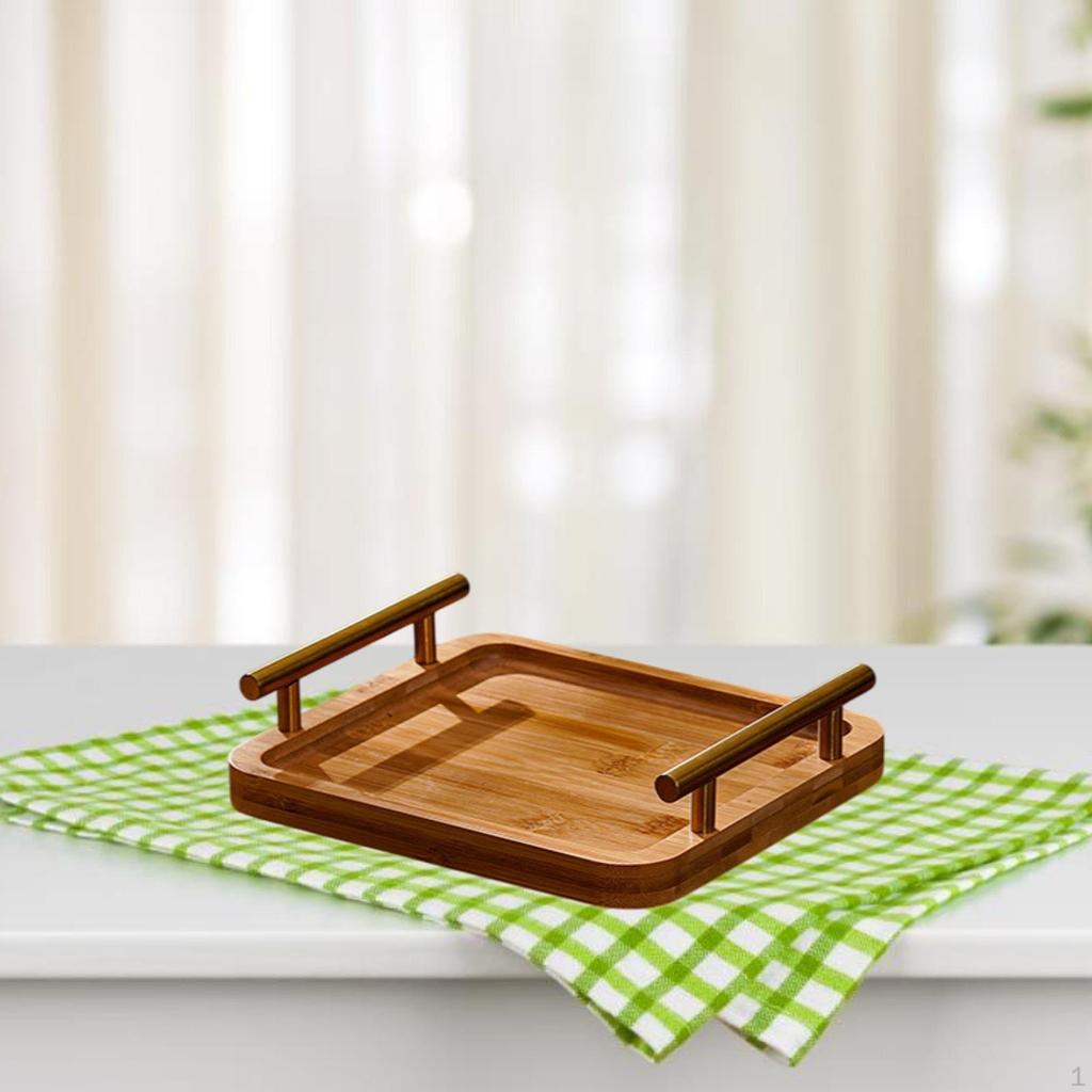 Прямоугольный деревянный поднос для подачи чая и закусок дома