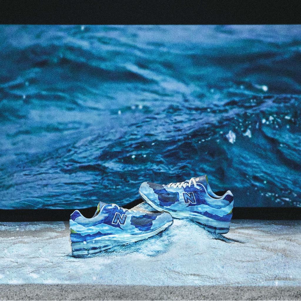 New Balance 2002R Protection Pack — фиолетовые кроссовки унисекс светло-арктически-серые M2002RDI