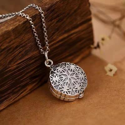 JMXD-Gawu Box Embossed Personality Подвеска Женская Осенне-Зимняя Ретро Узор Открывающаяся Подвеска Ожерелье Ювелирные Изделия